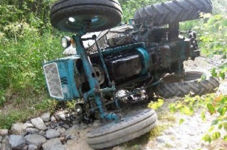 На Тернопільщині трактор злетів з 40-метрового обриву