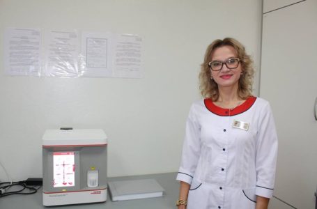 Унікальний апарат для аналізу крові отримала обласна дитяча лікарня