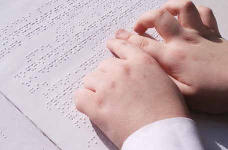 У 2018 році для незрячих школярів завдання із ЗНО надрукують шрифтом Брайля