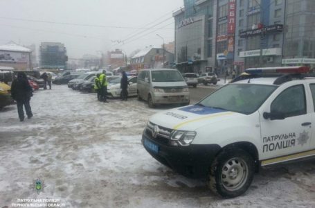 З Бережан до Тернополя пасажири їздять на нерозмитненому автобусі