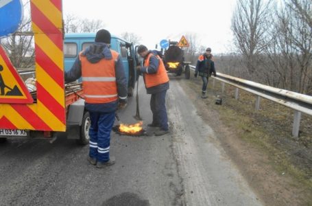 Дорожникам Тернопільщини вже три місяці не виплачують зарплати
