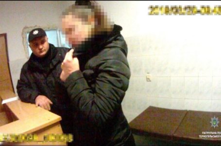 У Тернополі викрита в подружній зраді жінка погрожувала чоловіку молотком