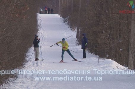 Гроші за перемогу тернопільський паралімпієць Тарас Радь витратить на сучасний протез (Наживо)