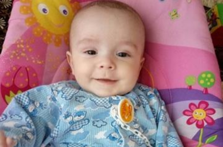 Шестимісячний Назарчик бореться за життя: у тернополян просять допомоги