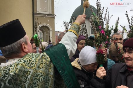 Тиждень до Великодня – тернополяни освятили лозу (фото)