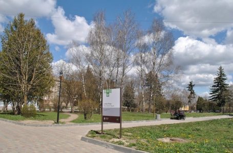 Тернополяни хочуть відновити історичні межі скверу на Миру