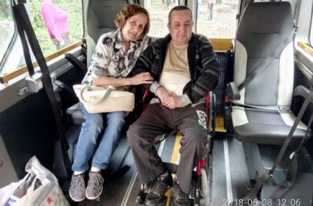 «Соціальне таксі Тернополя» першого клієнта відвезло до лікарні (Фото)