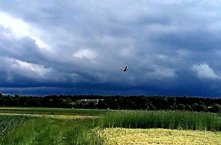 Жителі сіл на Тернопільщині занепокоєні авіаційним обприскуванням