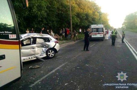 Водій автобуса з Тернополя потрапив у страшну аварію (Фото)