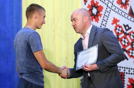 Тернопільські спортсмени отримали квартири, щоб жили і розвивали місто (Фото)