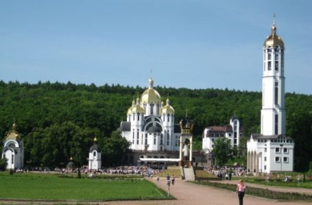 Близько ста тисяч людей очікують на цьогорічній прощі до Зарваниці