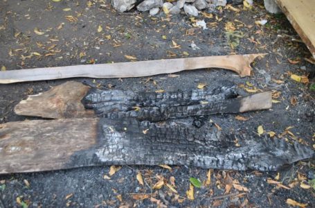 На Тернопільщині відпочивальники смажили шашлики на балках 250-літньої церкви (Фото)