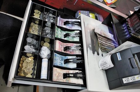 У Тернополі стажерка пограбувала роботодавця