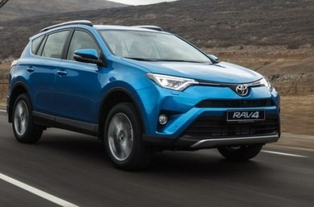 За «Тойоту» на фото тернополянин заплатив десять тисяч доларів