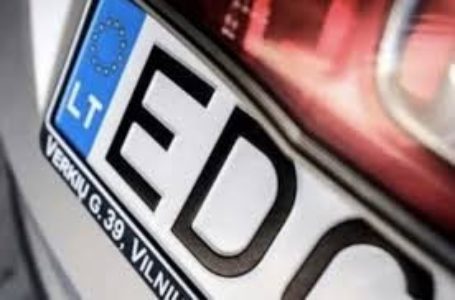 Власників євроблях зобов’яжуть при ввезенні машини в Україну вносити грошову гарантію