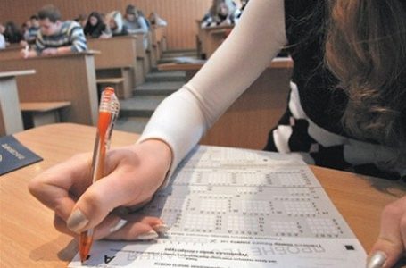 Тернопільські школярі вже реєструються на пробне ЗНО