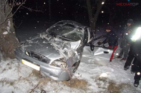 На Борщівщині Daewoo Lanos злетів у кювет, постраждав пасажир