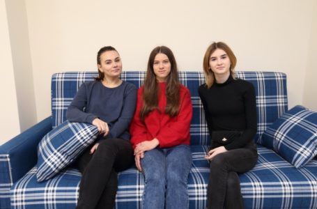 У Тернополі діти-сироти отримали дві квартири