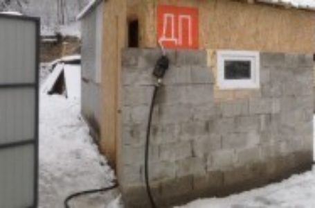 На Тернопільщині закрили підпільну заправку (Фото)