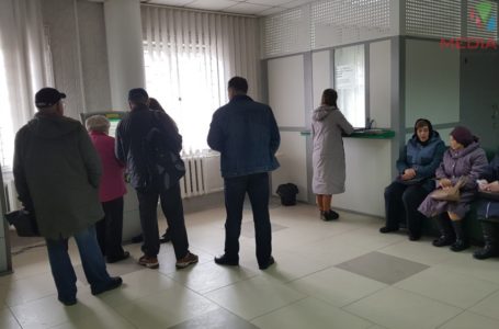 У відділеннях «Ощадбанку» – черги за готівковою субсидією