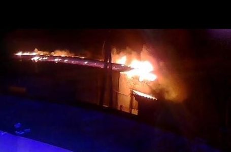 На Тернопільщині загорівся деревообробний цех