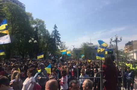 Закон про мову українцям таки доведеться виконувати