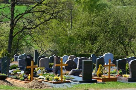 У Тернополі затримали чоловіка, який грабував на цвинтарі жінок
