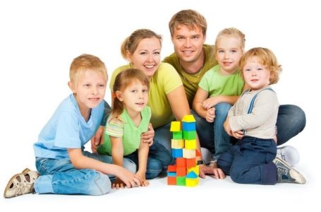 Багатодітні родини звертаються за обіцяною Урядом допомогою