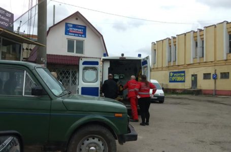 У Бучачі на зупинці помер чоловік