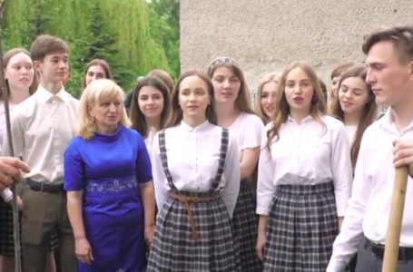 Замість кульки – дерево: тернопільські школярі підтримали флешмоб (Відео)