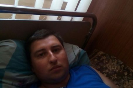 Батько маленьких дітей потребує допомоги: через пекельні болі він не може ні ходити, ні сидіти (Фото)