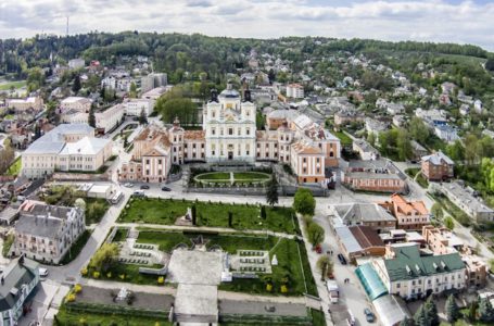 «Басейн у центрі міста, канатна дорога та ілюмінація Бони»,− кременчани про зміни в райцентрі