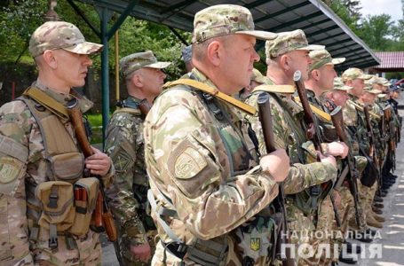 Після трьох місяців служби на сході додому повернулися поліцейські Тернопільщини