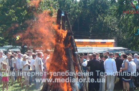 Гучні акорди “Дзвонів Лемківщини”. Міжнародний фестиваль гуртує етногрупу на Тернопільщині (Відео)