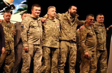 Двадцятьох добровольців з Тернопільщини відзначили цінними орденами