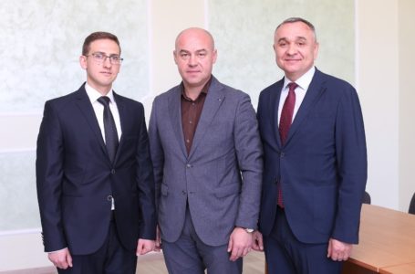 Друга лікарня Тернополя відсьогодні з новим керівником