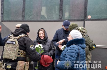 Додому зі Сходу України повернулися правоохоронці Тернопільщини