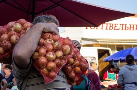 Тернополяни робили зимові запаси за зниженими цінами