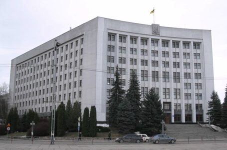 Чому Тернопільщина досі без керівника?