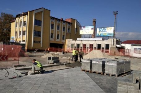 У Тернополі триває реконструкція Привокзальної площі