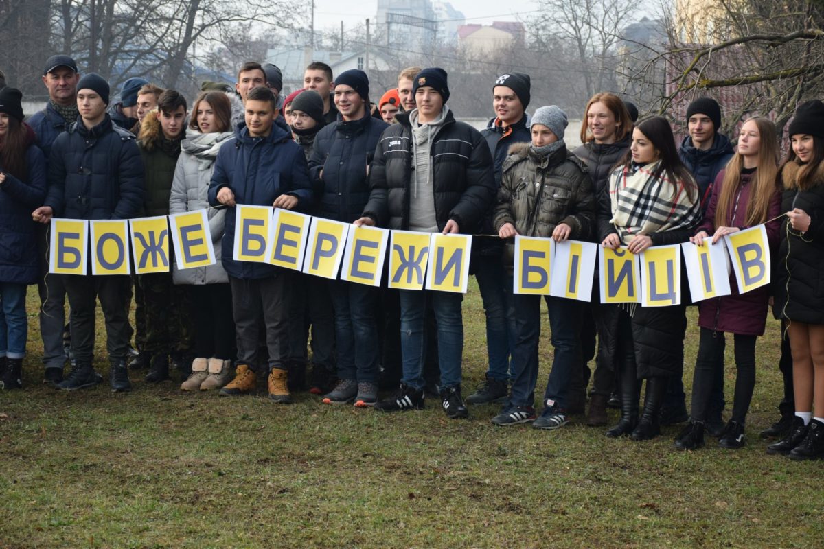 «Бачили гармати та фільми про захисників»: школярі відвідали військову частину Тернополя (Фото)