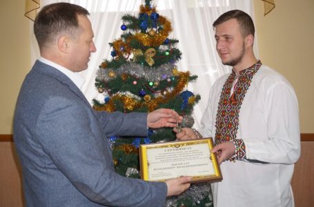 Різдво у новій домівці. Ветеран АТО отримав сертифікат на придбання житла (Відео)