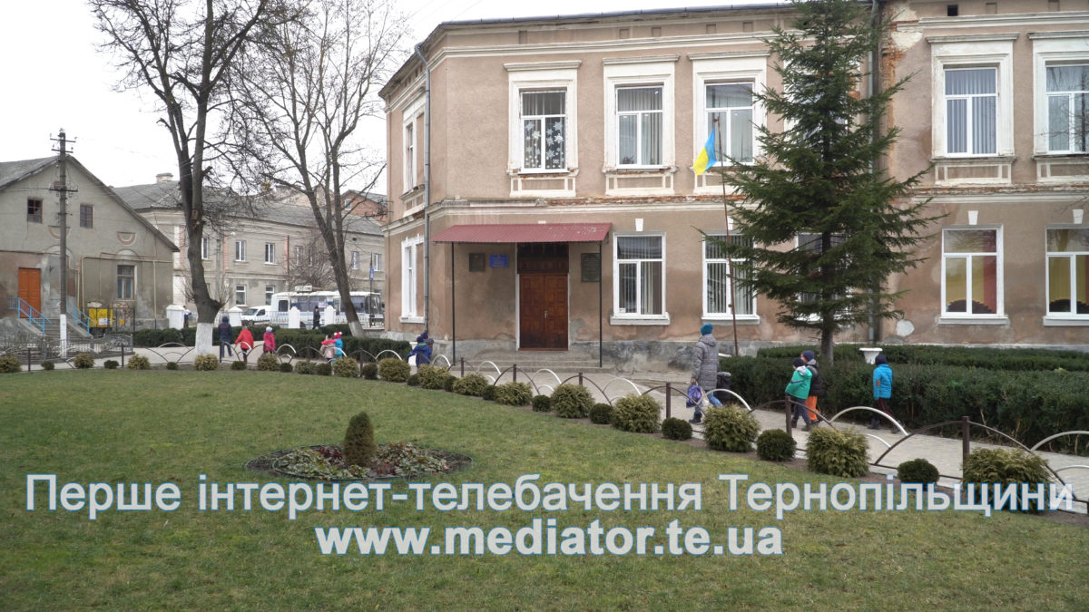 На Бережанщині 19 навчальних закладів закрили на карантин
