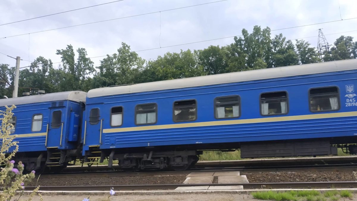 Пасажирський потяг, що збив чоловіка на Зборівщині, знайшли у Львові (Відео)