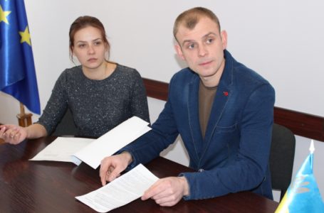 «Не злякались труднощів»: першу патронатну сімʼю створили на Тернопільщині