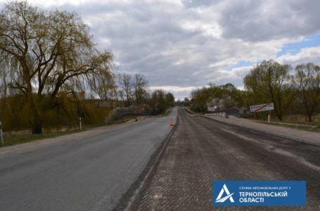 Почали ремонтувати вісім кілометрів дороги від Вишнівця до Горинки (Фото)