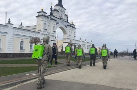 “Ні порахувати, ні відстежити”. У Почаєві усі жителі контактні з хворими на коронавірус