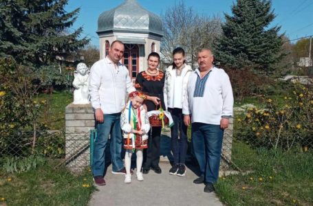 На Тернопільщині гаївки виводять на подвір’ї (Відео)