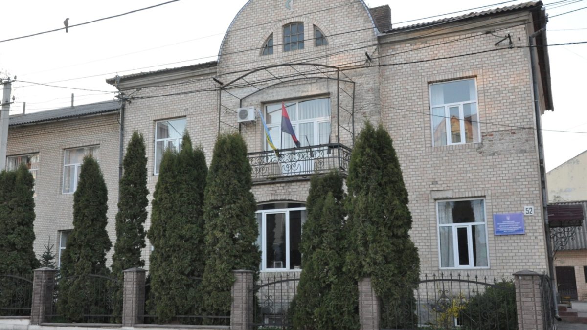 У Чорткові за добу +15 випадків COVID-19, серед них – 5 медиків