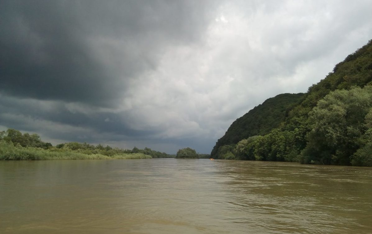 Вода у Дністрі може піднятись до 2 метрів. Як діяти під час паводка